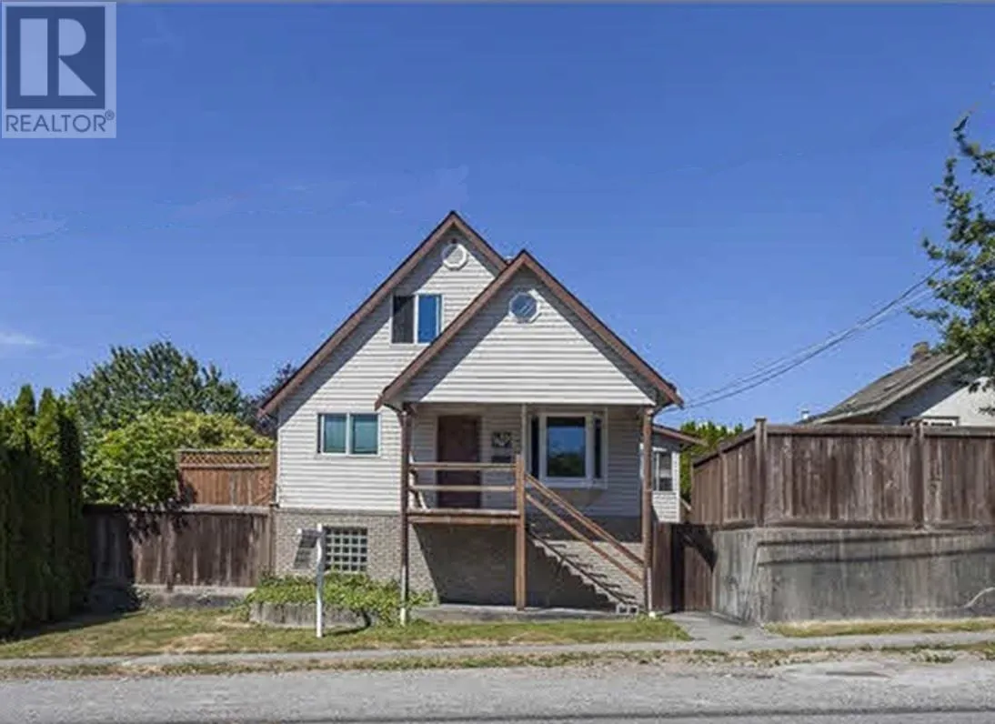 House for rent: 1403 Gilmore Avenue, Burnaby, British Columbia V6L 3E2