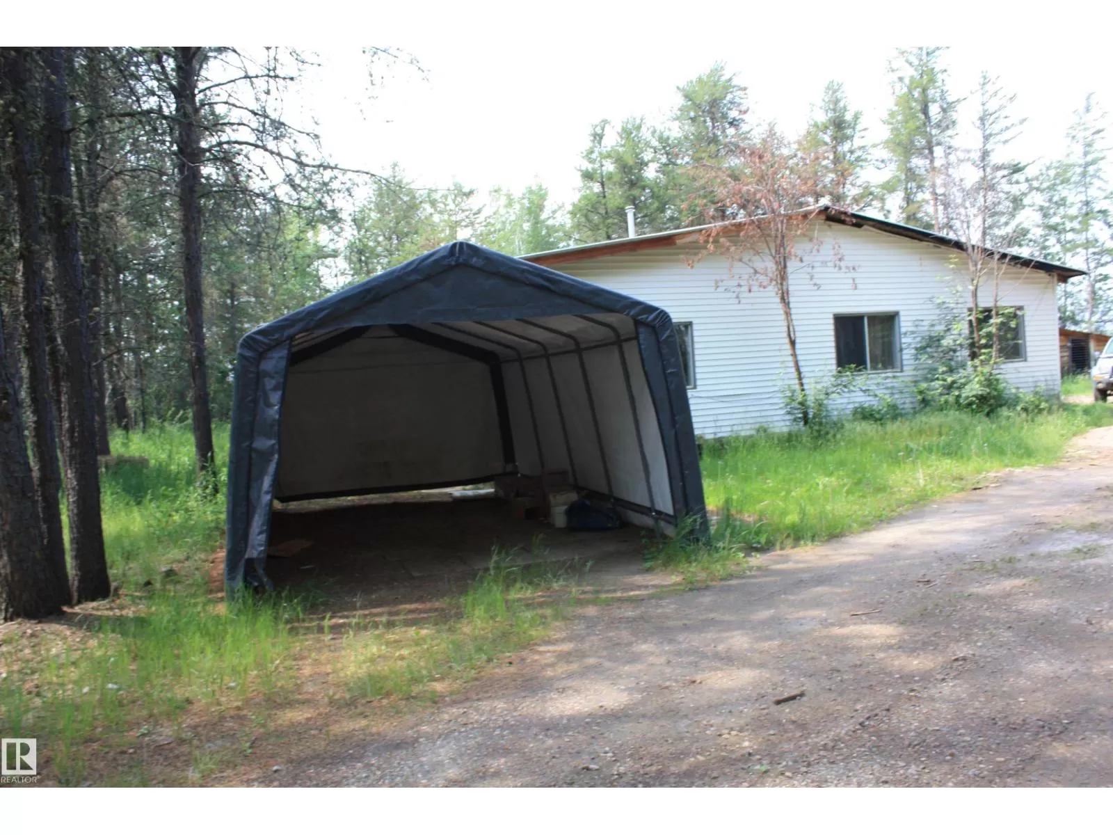 House for rent: 14044 Hiway 28, Rural Smoky Lake County, Alberta T0A 3L0