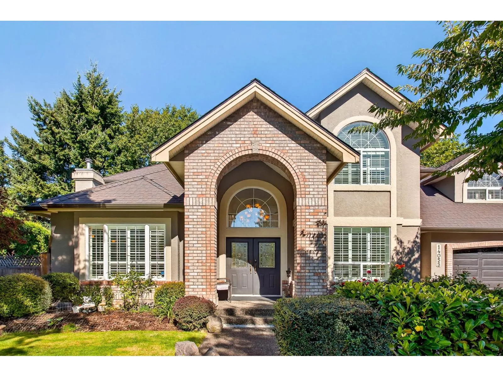 House for rent: 14055 29a Avenue, Surrey, British Columbia V4P 2J8