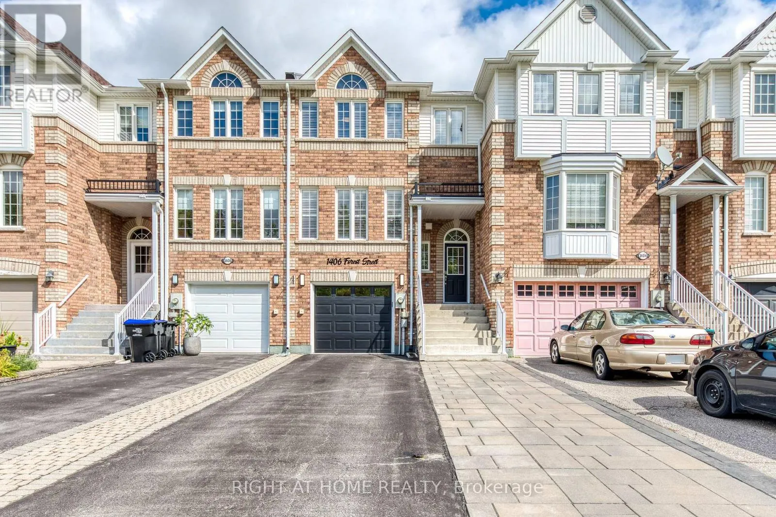 Row / Townhouse for rent: 1406 Forest Street, Innisfil, Ontario L9S 4Y4