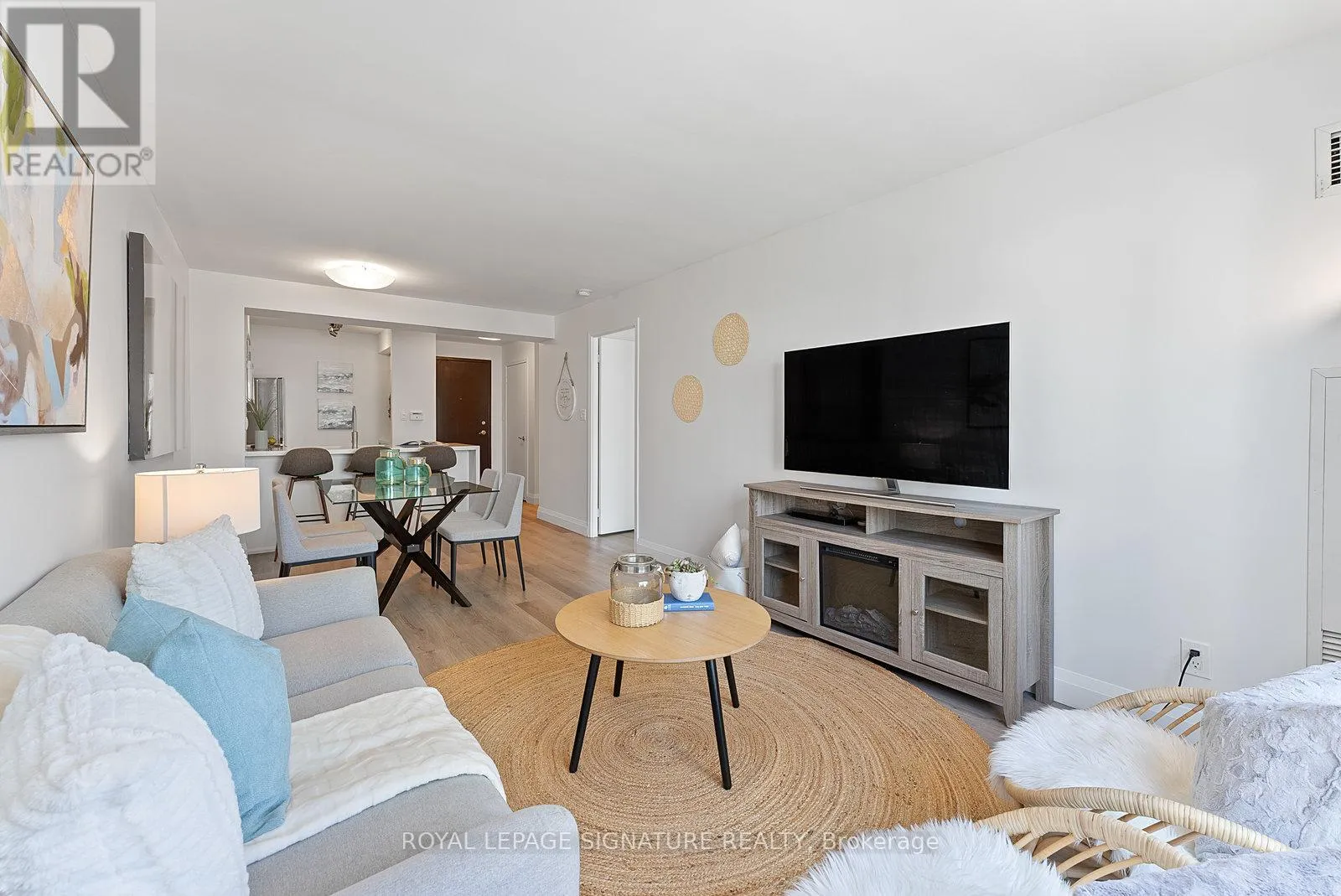 Apartment for rent: 1407 - 410 Queens Quay W, Toronto, Ontario M5V 3T1