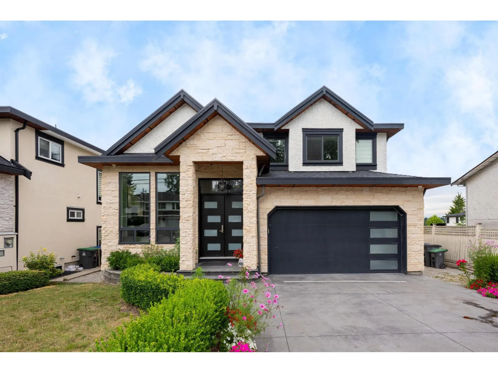 House for rent: 14079 77a Avenue, Surrey, British Columbia V3W 2X2