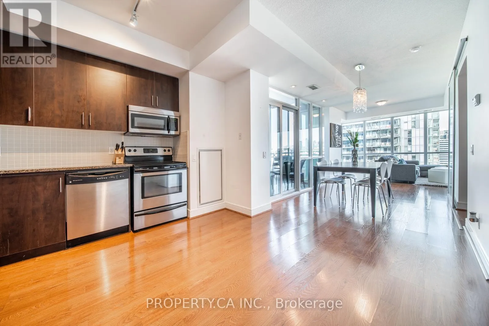 Apartment for rent: 1408 - 112 George Street, Toronto, Ontario M5A 4C8