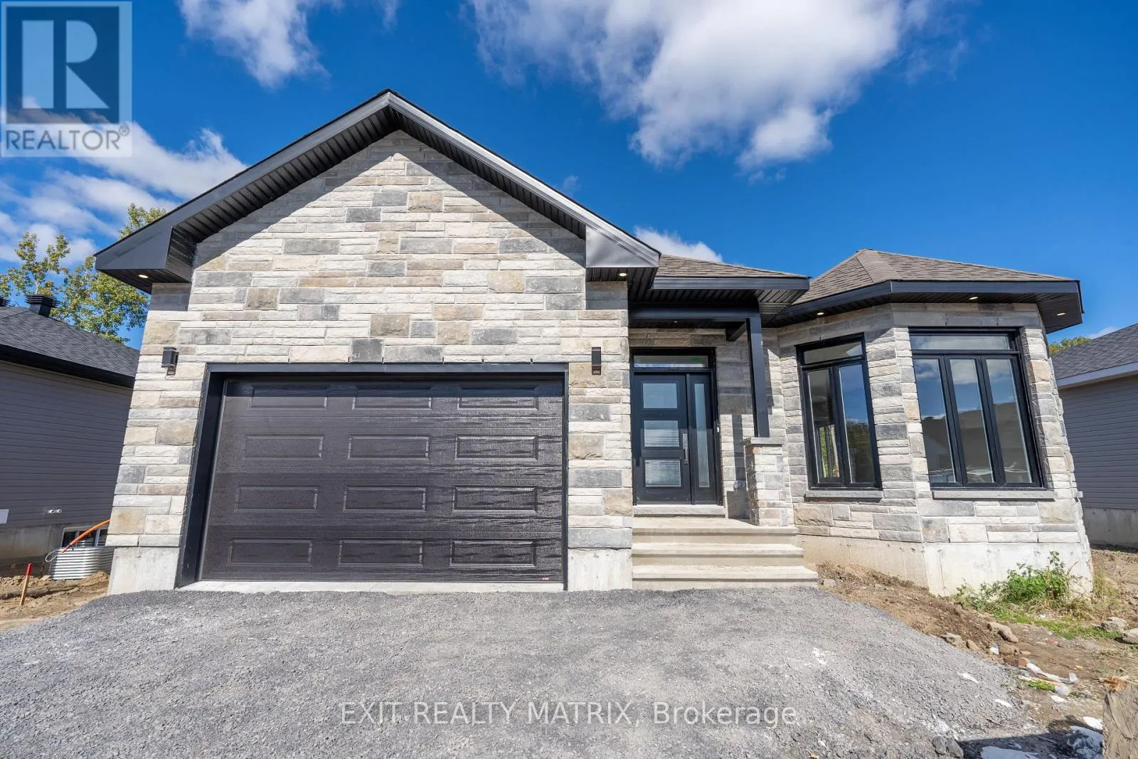 House for rent: 1408 Caroline Court, Cornwall, Ontario K6J 0C5