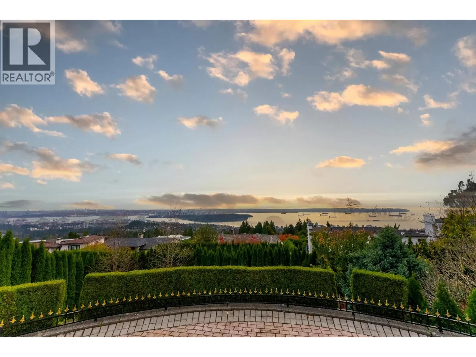 House for rent: 1409 Chartwell Drive, West Vancouver, British Columbia V7S 2R7