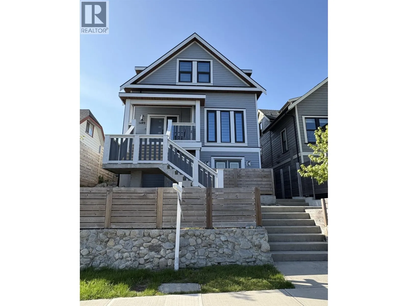 House for rent: 1409 Sixth Avenue, New Westminster, British Columbia V3M 2C5