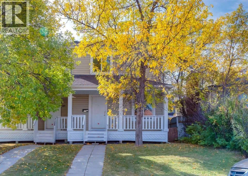 Duplex for rent: 141 28 Avenue Ne, Calgary, Alberta T2E 2A9