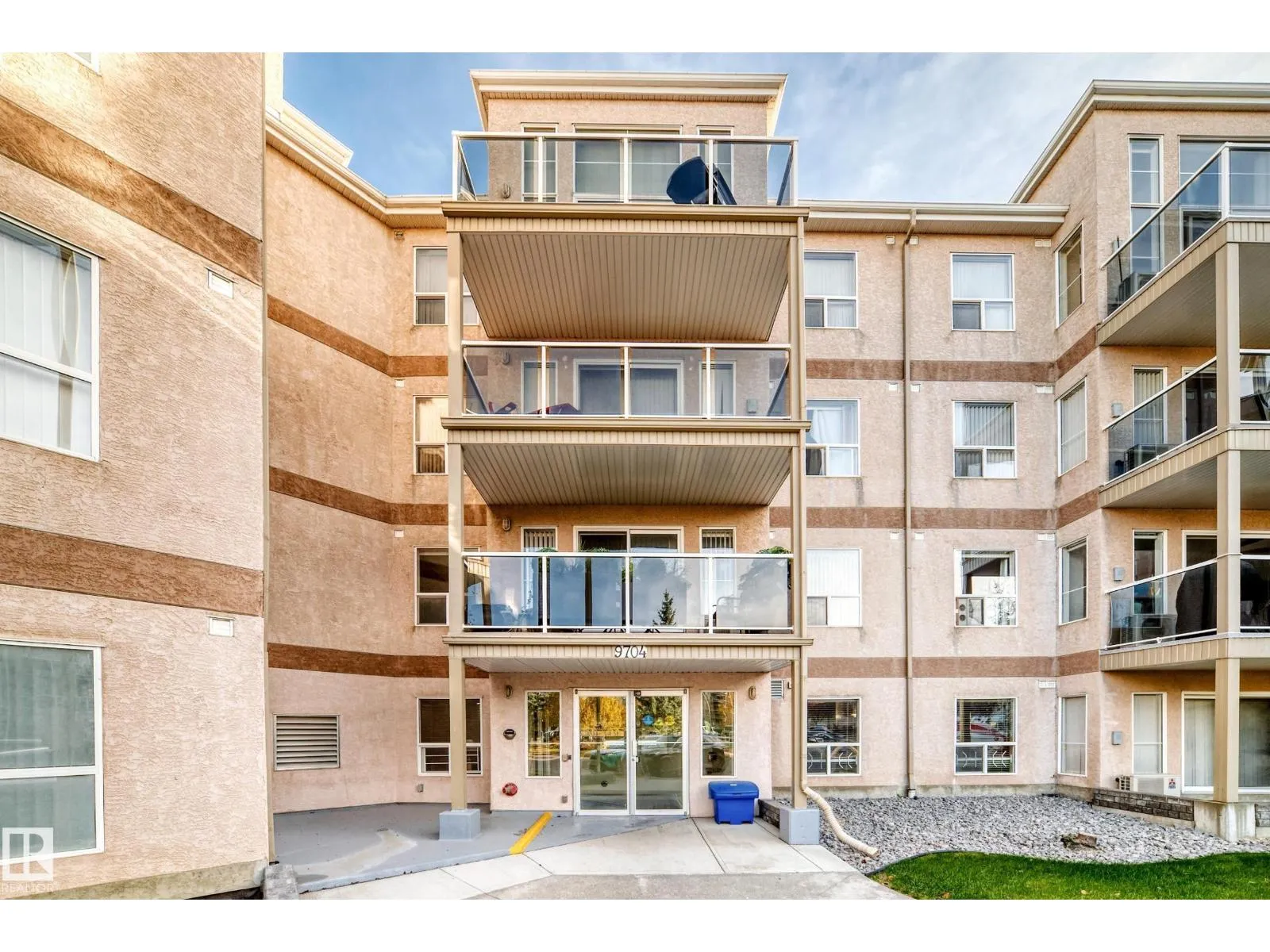 Apartment for rent: #141 9704 174 St Nw, Edmonton, Alberta T5T 6J4