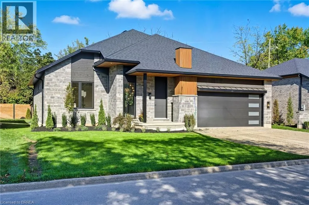 House for rent: 141 Parkside Drive, Brantford, Ontario N3T 0S9