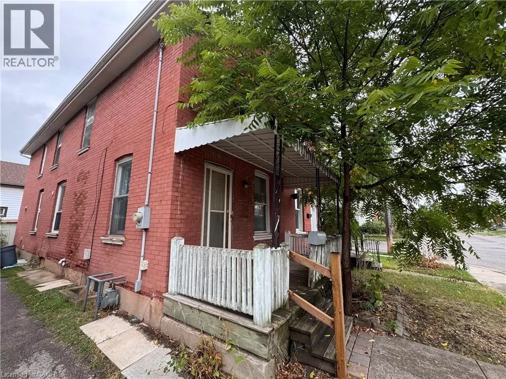 House for rent: 141 Superior Street, Brantford, Ontario N3S 2L4