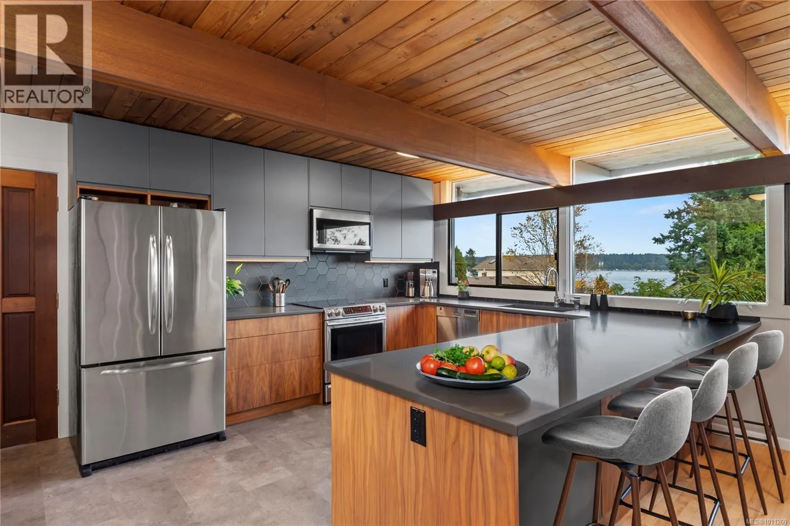 House for rent: 141 Thulin St, Campbell River, British Columbia V9W 2K4