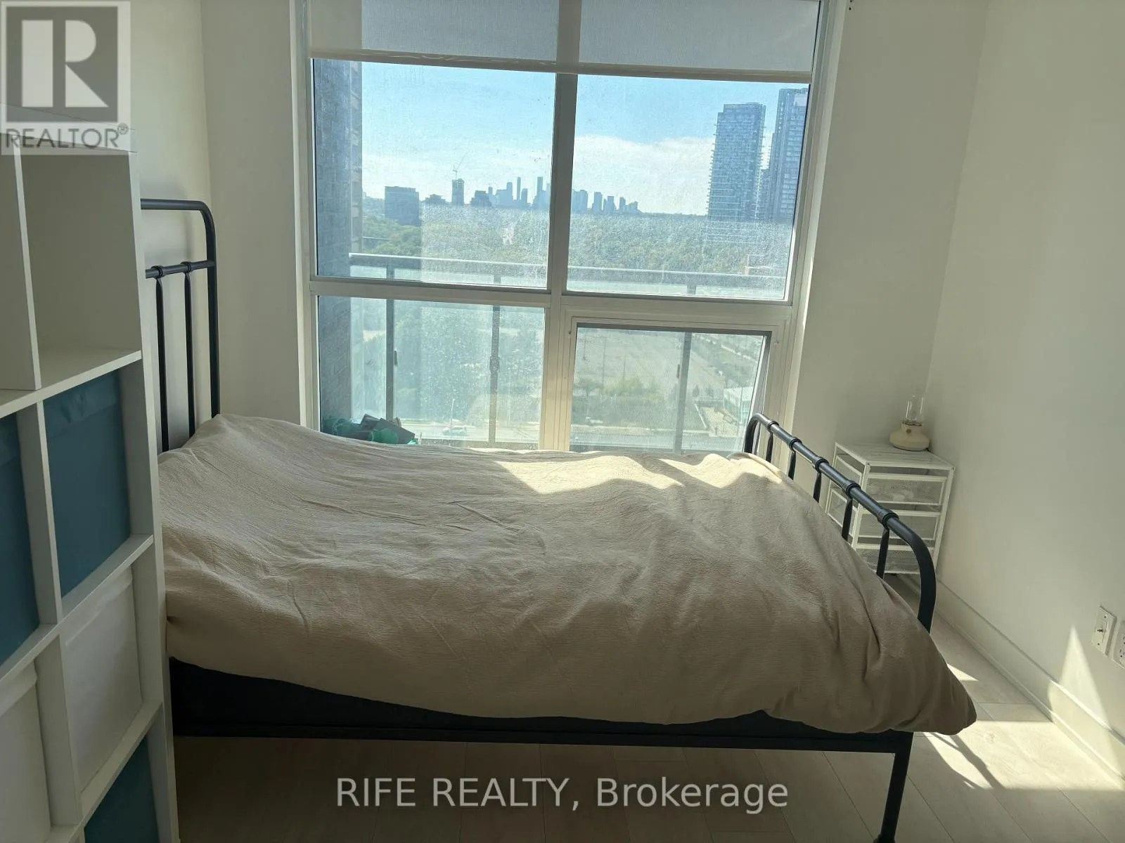 Apartment for rent: 1410 - 6 Sonic Way, Toronto, Ontario M3C 0P1