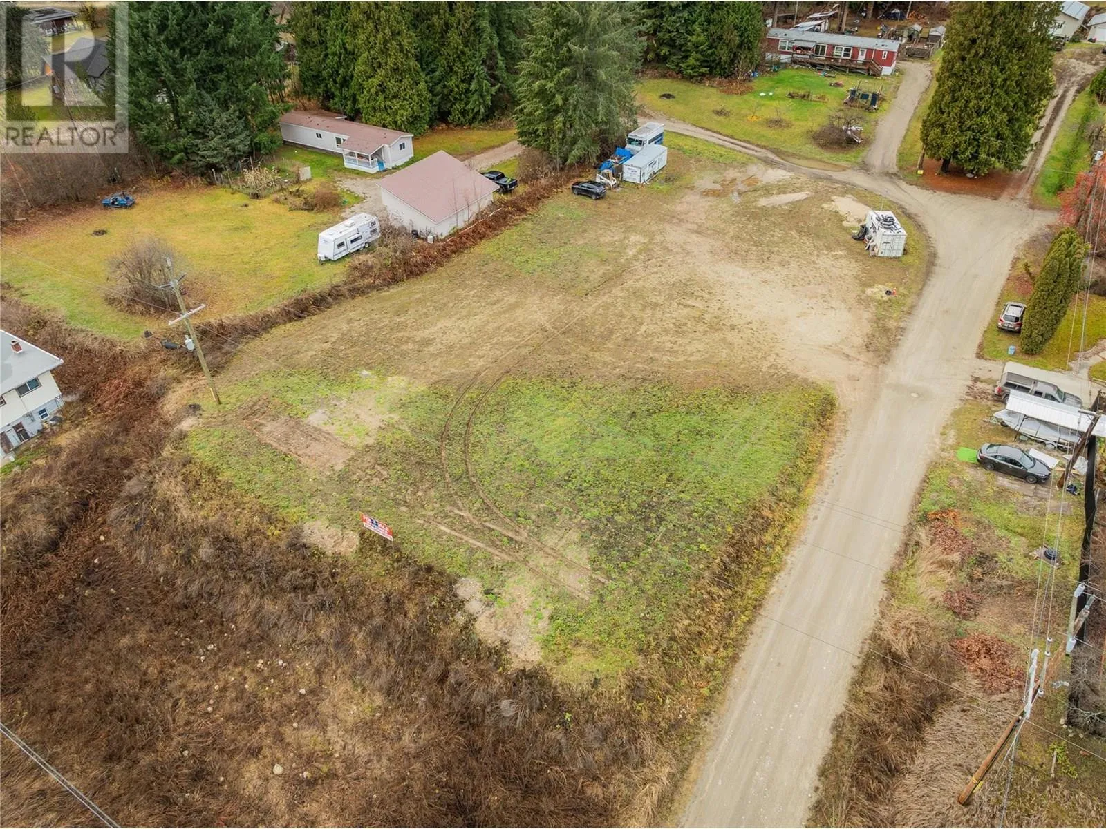 Other for rent: 1411 Chalmers Road, Castlegar, British Columbia V1N 4M7