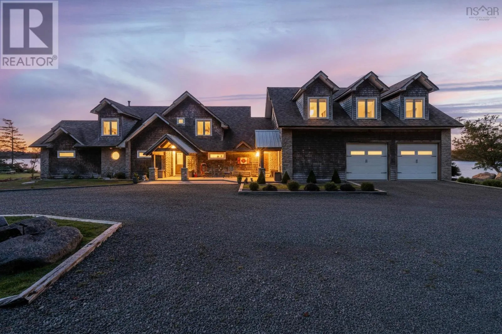 Triplex for rent: 141/143 Timberland Road, South Range, Nova Scotia B0W 1H0