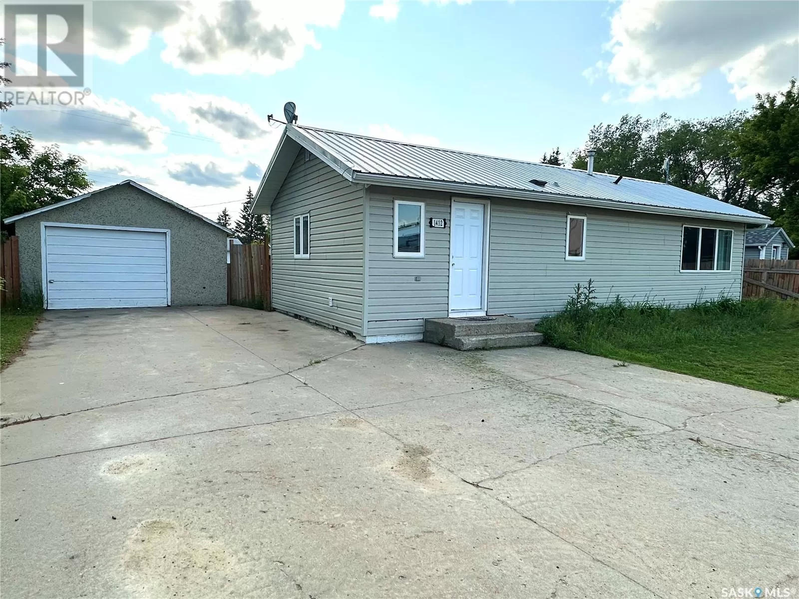 House for rent: 1412 2nd Avenue, Edam, Saskatchewan S0M 0V0