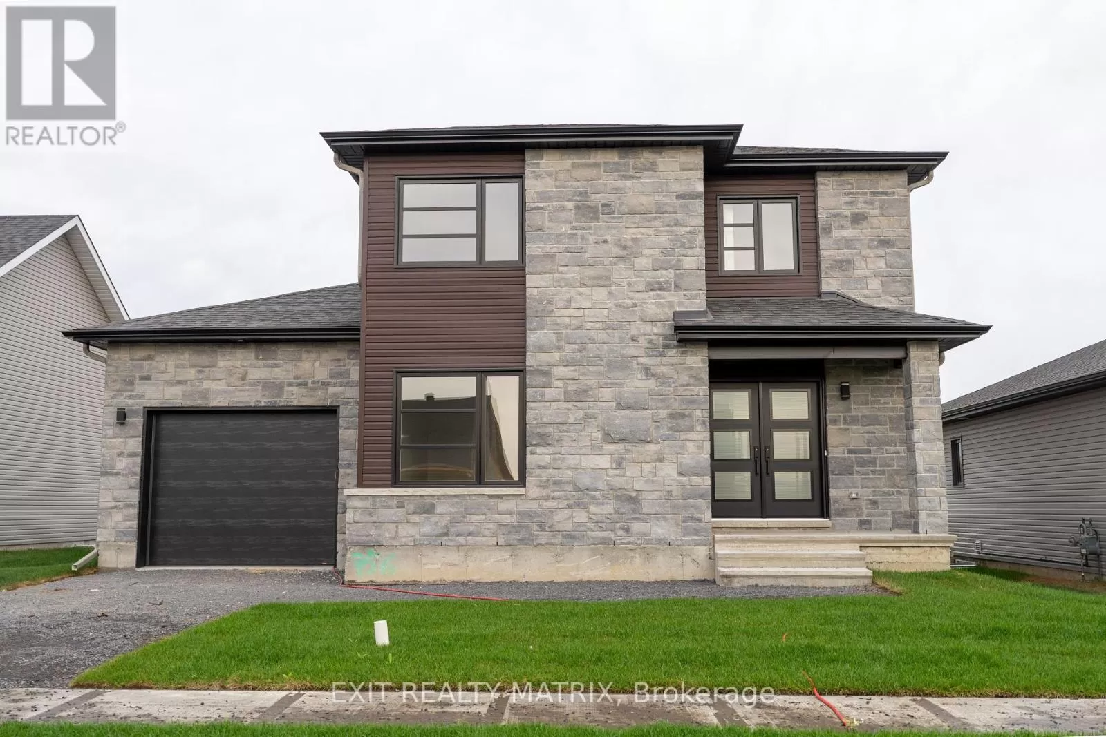 House for rent: 1413 Caroline Court, Cornwall, Ontario K6J 0C5