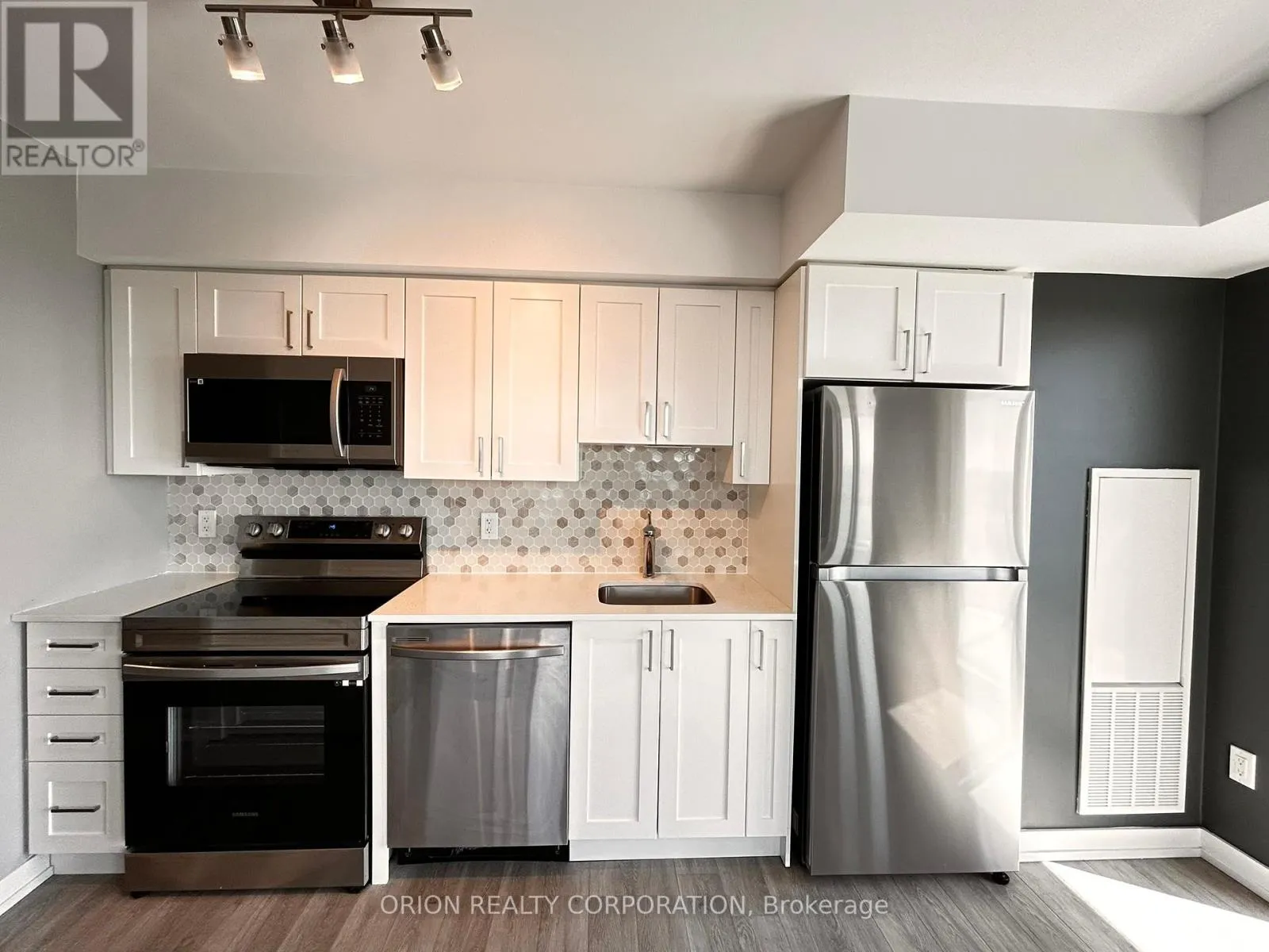 Apartment for rent: 1414 - 1480 Bayly Street, Pickering, Ontario L1W 1L8