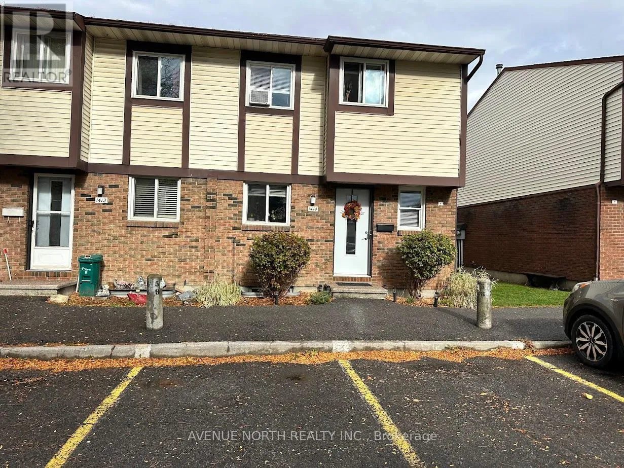 Row / Townhouse for rent: 1414 Foxwell Street, Ottawa, Ontario K1B 5J4