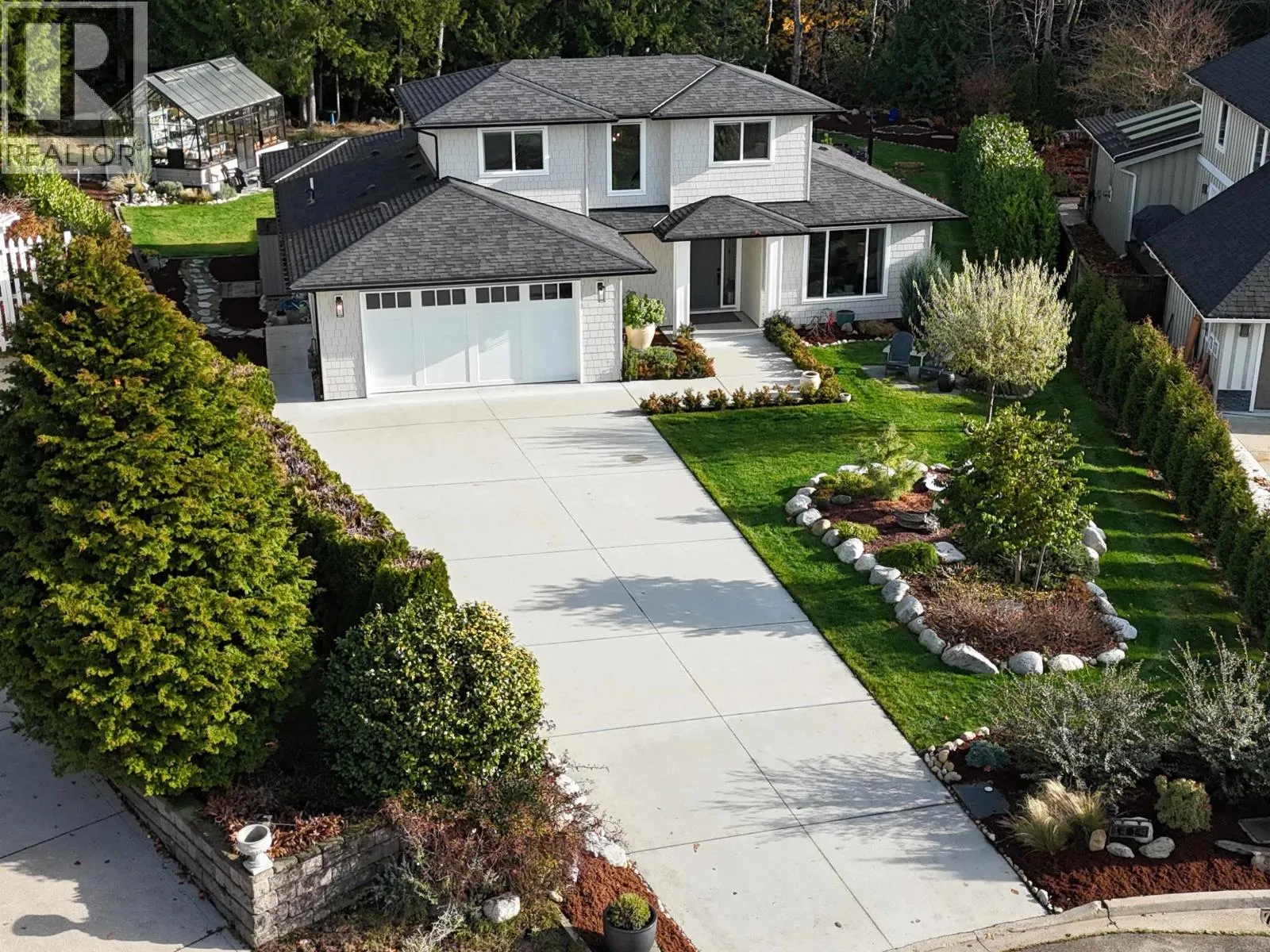 House for rent: 1414 Sunrise Place, Gibsons, British Columbia V0N 1V5