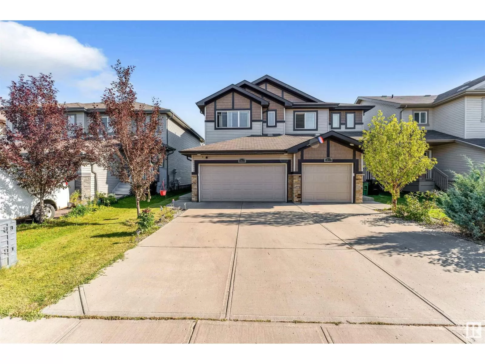 Duplex for rent: 1415 26 Av Nw, Edmonton, Alberta T6T 0W1