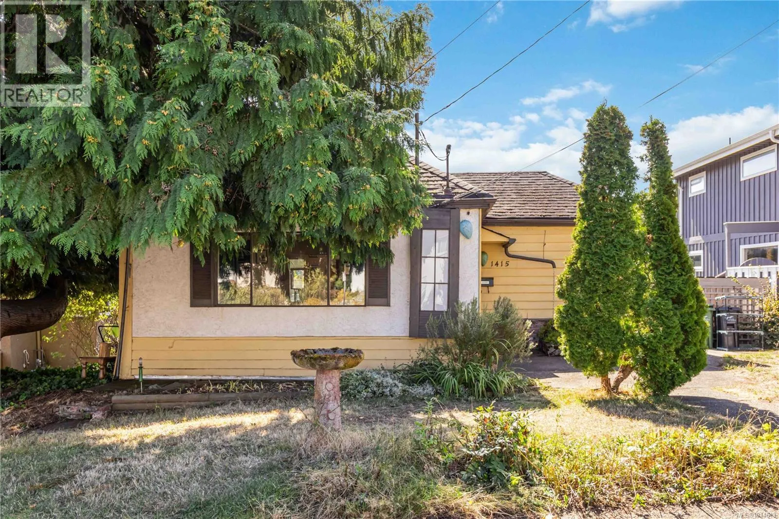 House for rent: 1415 Lang St, Victoria, British Columbia V8T 2S6