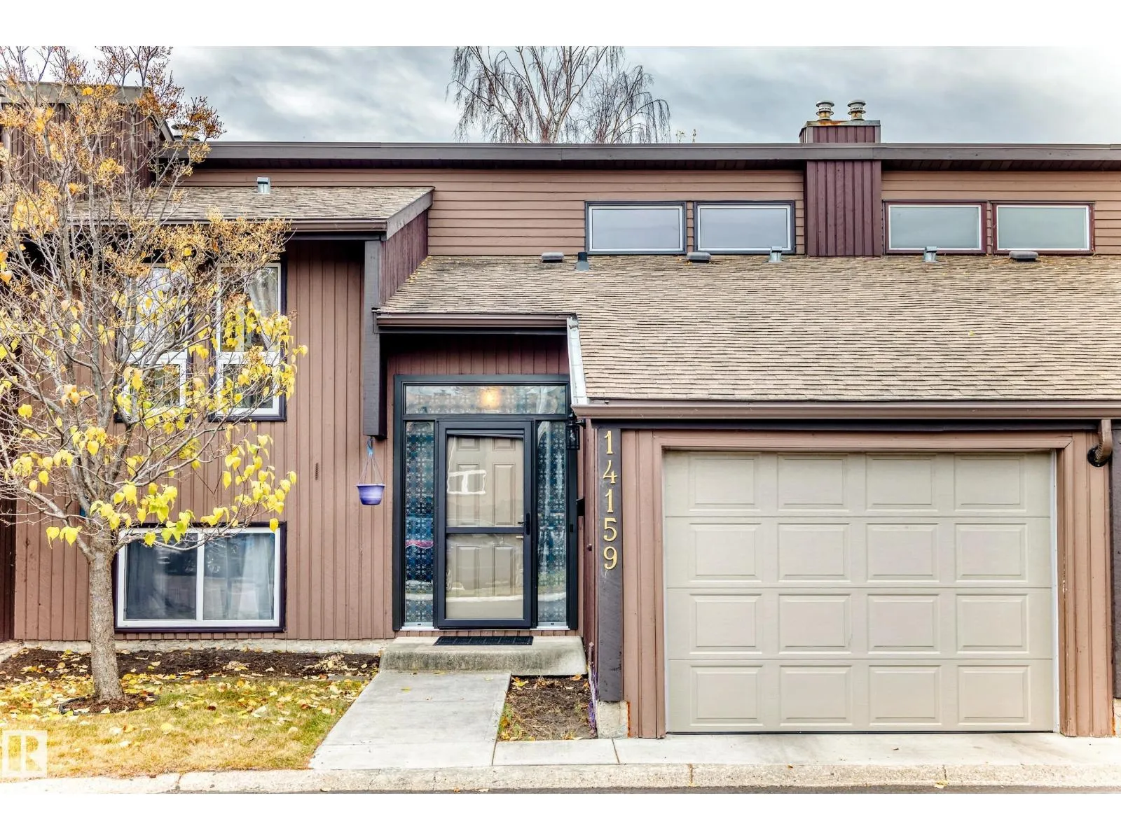 Row / Townhouse for rent: 14159 26 St Nw, Edmonton, Alberta T5Y 1S2