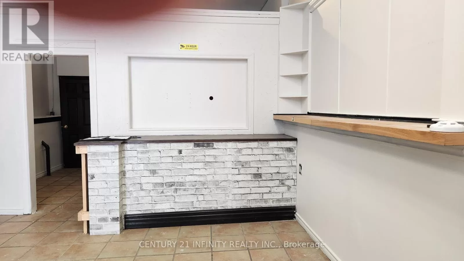 142 Simcoe Street S, Oshawa, Ontario L1H 4G9