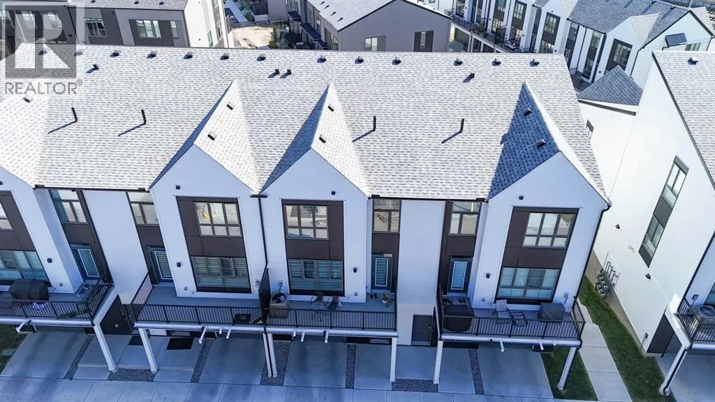 142 Sovereign Common Sw, Calgary, Alberta T3C 3Y3