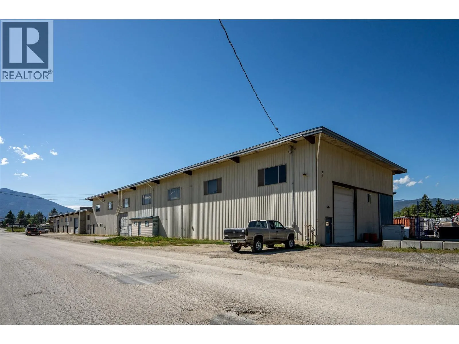 Other for rent: 1420 Northwest Boulevard, Creston, British Columbia V0B 1G6