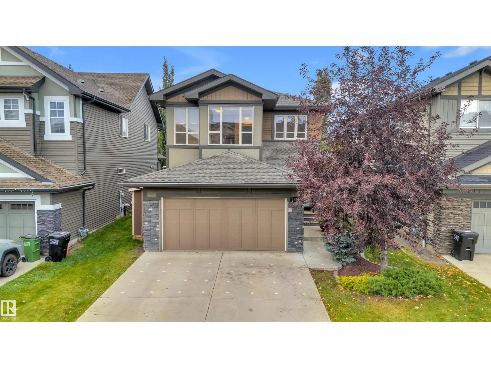 House for rent: 1422 Chahley Pl Nw Nw, Edmonton, Alberta T6M 0J3