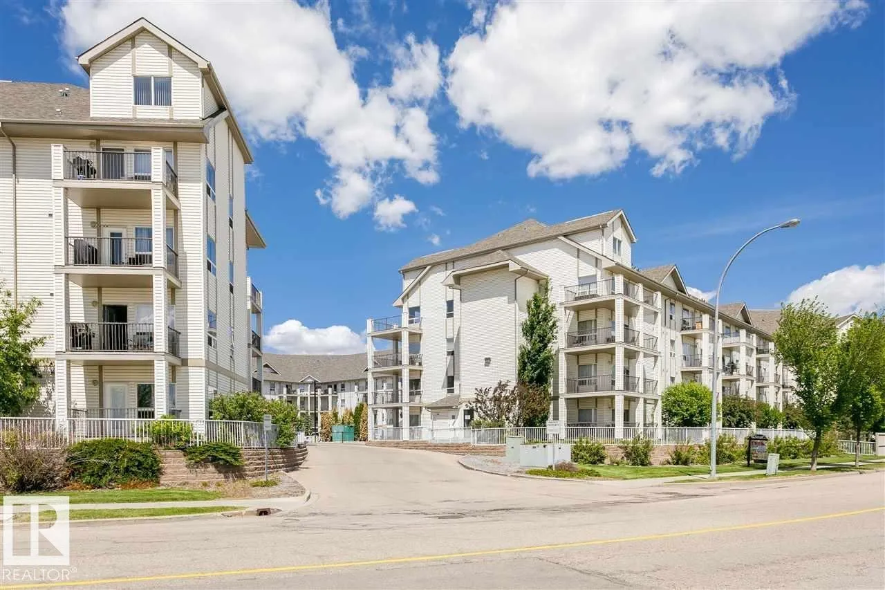 Apartment for rent: #1423 330 Clareview Station Dr Nw, Edmonton, Alberta T5Y 0E6