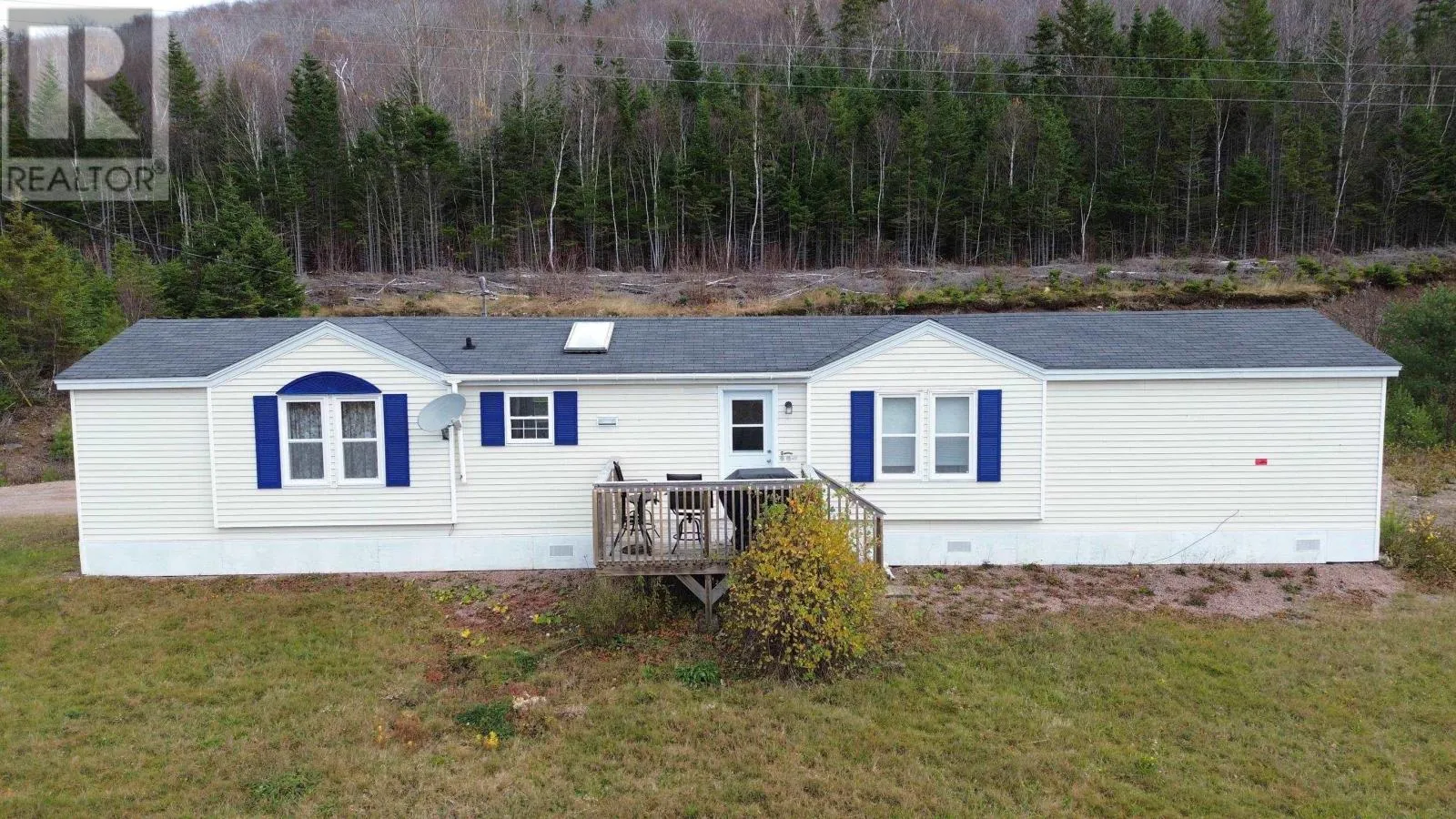 Mobile Home for rent: 1424 Highway 395, South Lake Ainslie, Nova Scotia B0E 3M0