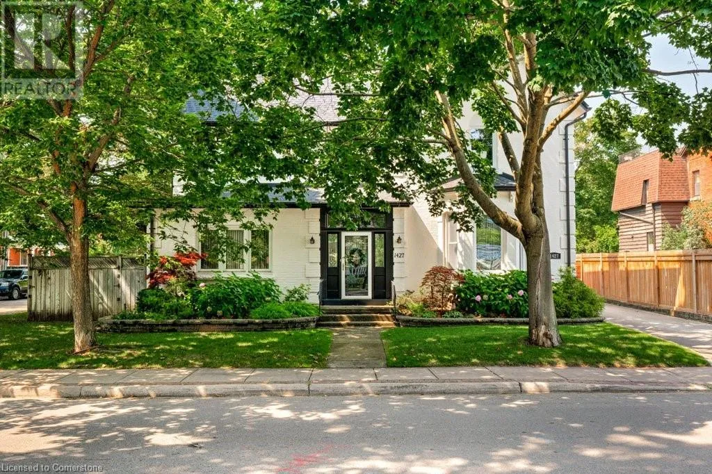 House for rent: 1427 Ontario Street, Burlington, Ontario L7S 1G5