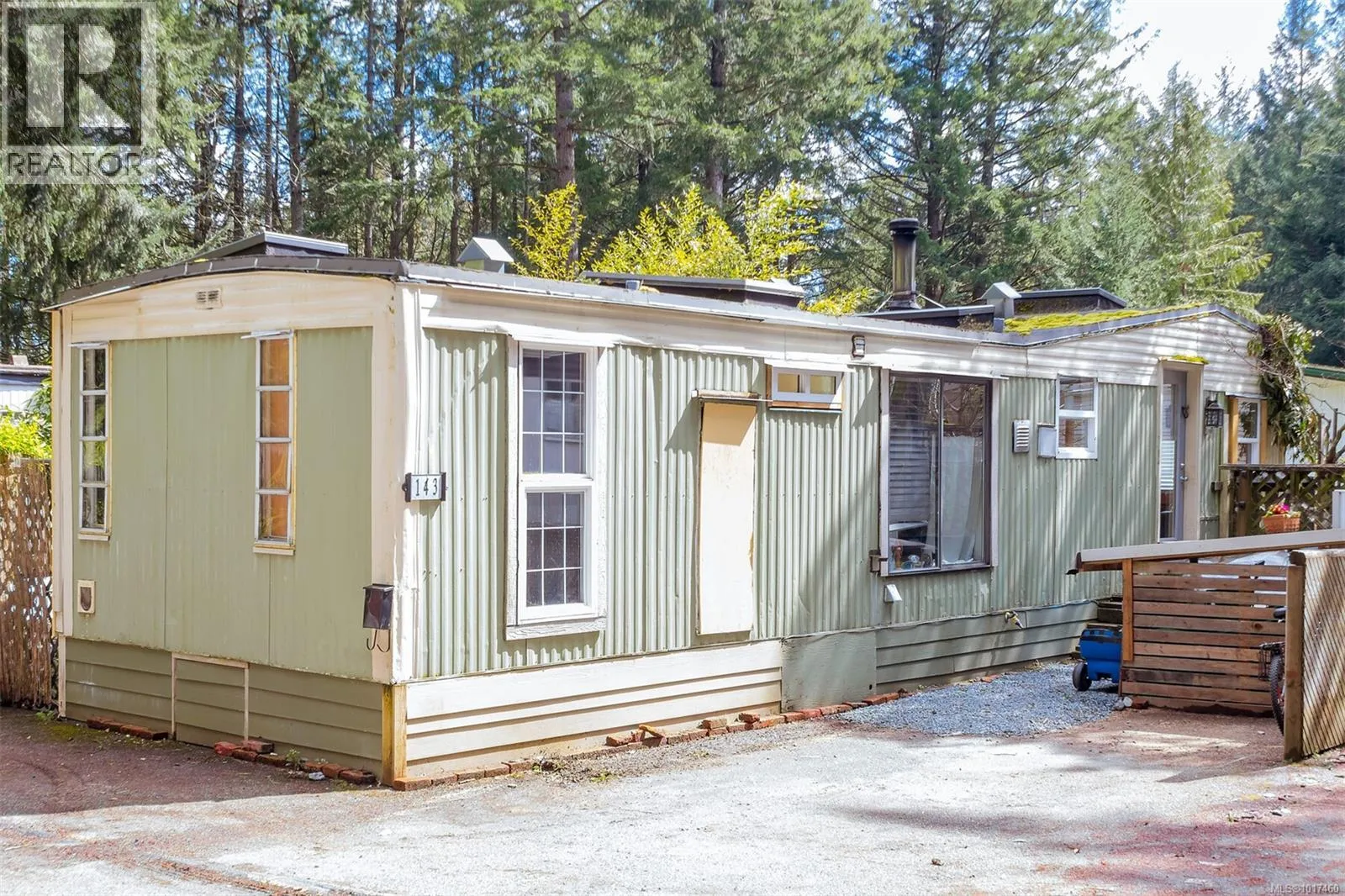 Manufactured Home for rent: 143 2500 Florence Lake Rd, Langford, British Columbia V9B 4H2