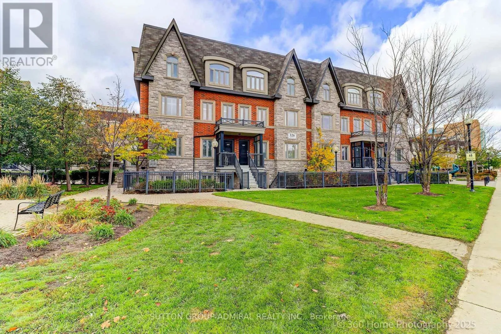 Row / Townhouse for rent: 143 - 326 John Street, Markham, Ontario L3T 0B1