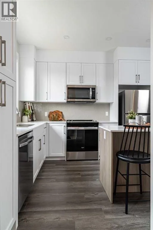 Duplex for rent: 143 Ricardo Ranch Avenue Se, Calgary, Alberta T3M 3Z7