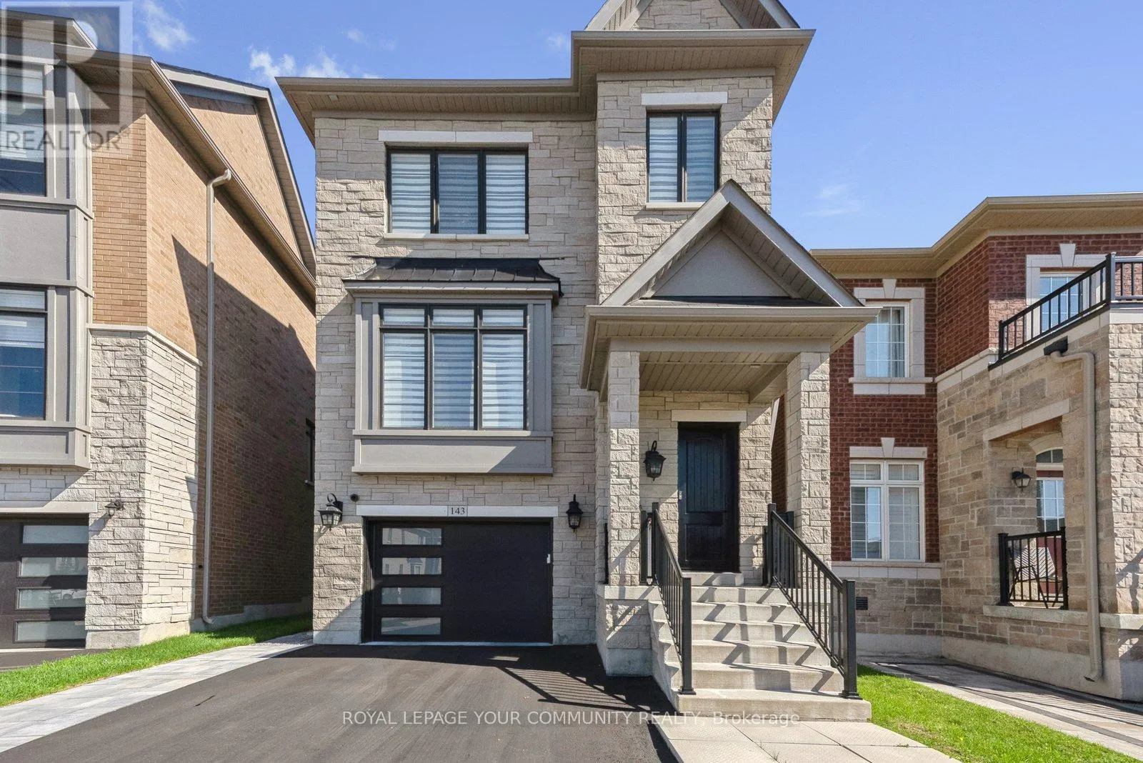 House for rent: 143 Vellore Park Avenue, Vaughan, Ontario L4H 4S5