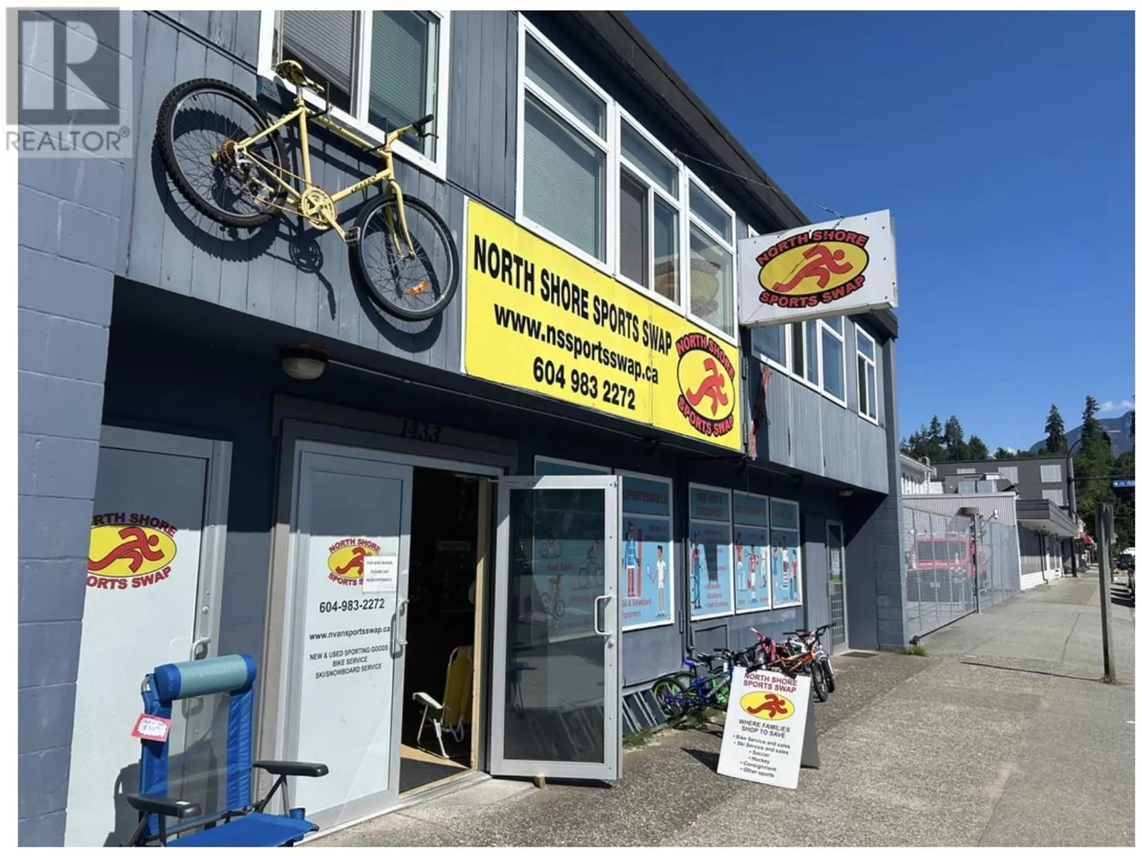 1433 Pemberton Avenue, North Vancouver, British Columbia V7P 2R8