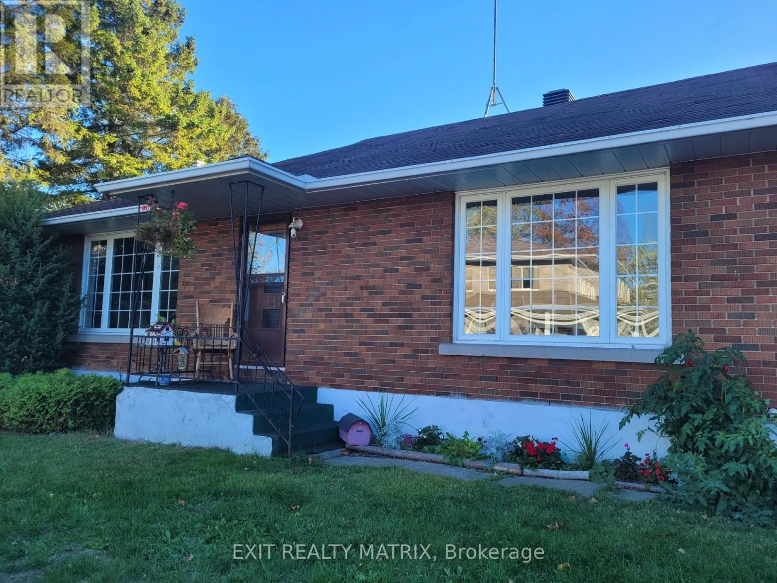 House for rent: 144 Bond Street, Champlain, Ontario K0B 1R0