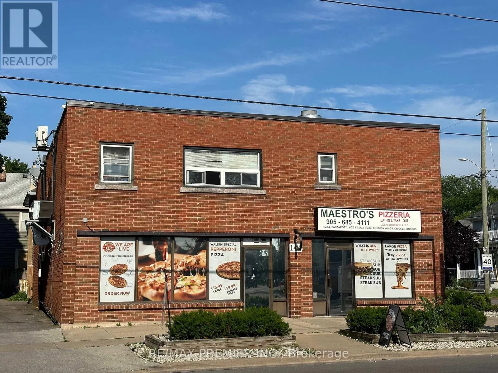 Multi-Family for rent: 144 Lake Street, St. Catharines, Ontario L2R 5Y3