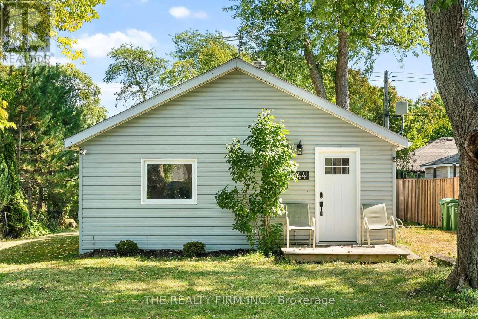 House for rent: 144 Lincoln Court, Essex, Ontario N0R 1G0