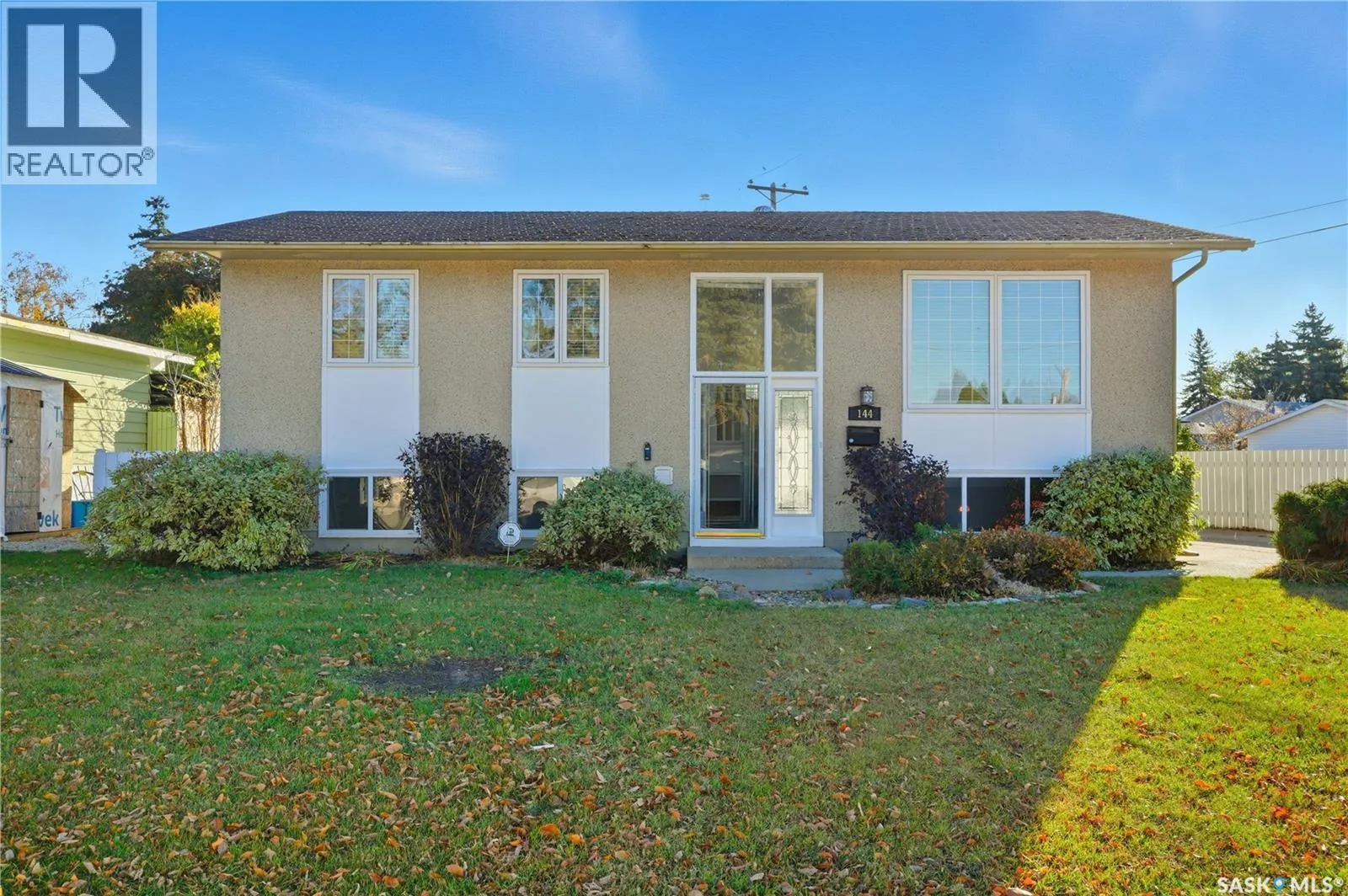 House for rent: 144 Maclean Crescent, Saskatoon, Saskatchewan S7J 2R7