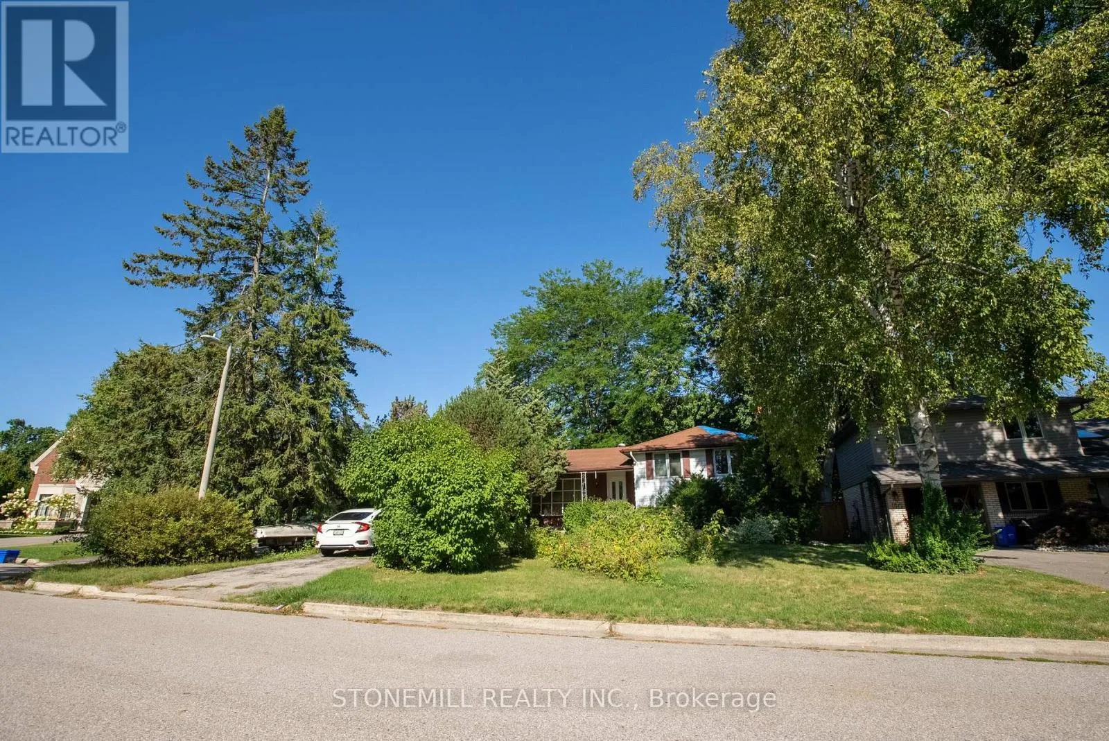 House for rent: 144 Ulster Drive, Oakville, Ontario L6L 3P2