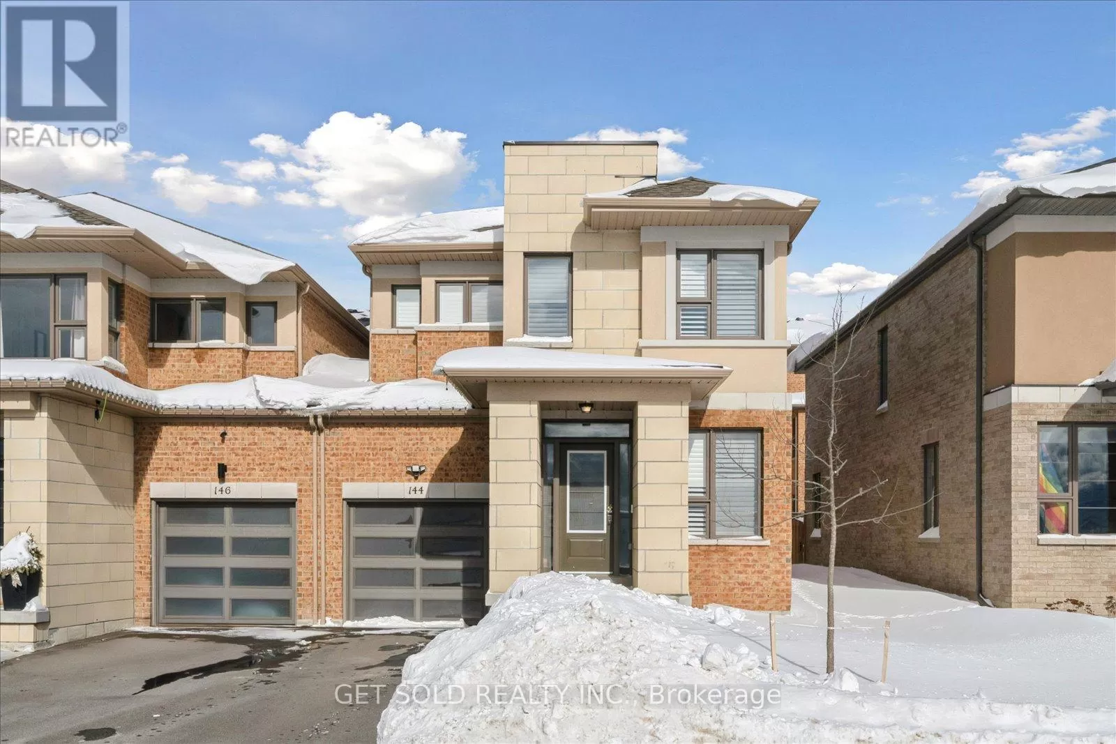 Row / Townhouse for rent: 144 Vanier Street, Whitby, Ontario L1R 0N3