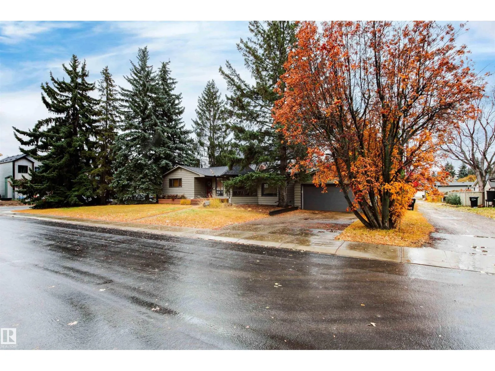 House for rent: 14403 83 Av Nw, Edmonton, Alberta T5R 3T7