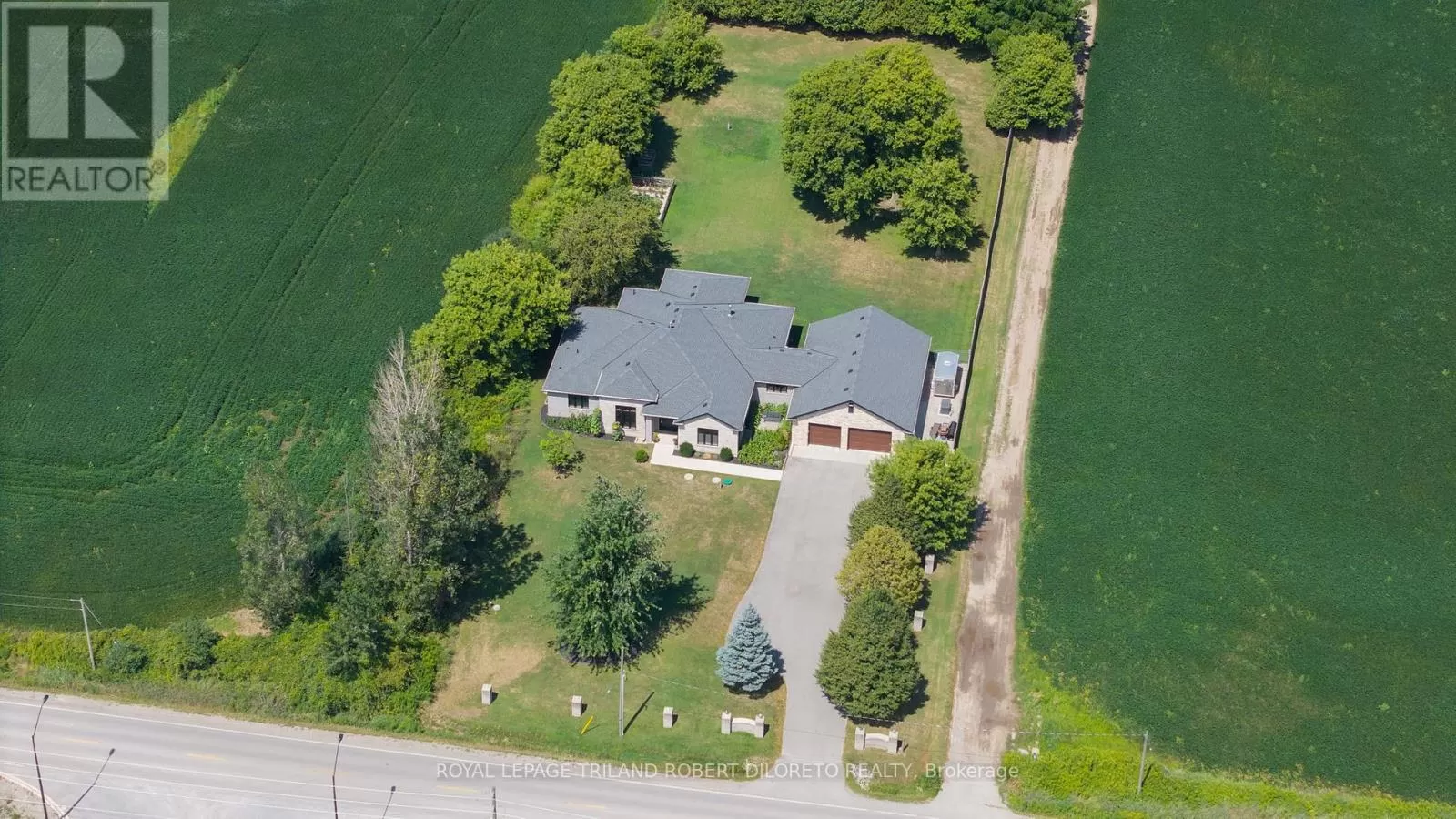 House for rent: 1445 Sunningdale Road W, London North, Ontario N6G 5B7