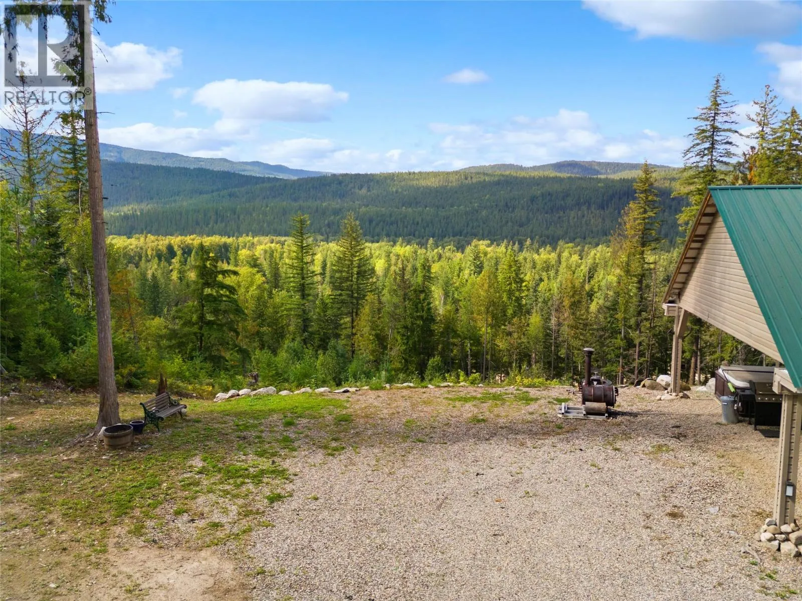 House for rent: 1446 Nittel Road, Seymour Arm, British Columbia V0E 1M0