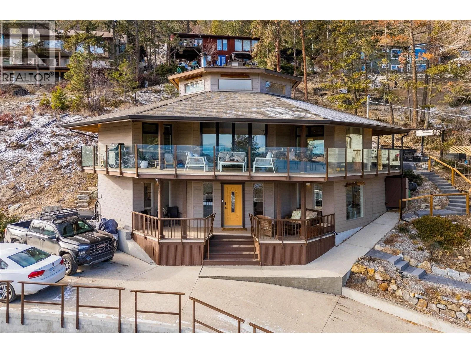 House for rent: 1446 Scott Crescent, West Kelowna, British Columbia V1Z 2X6