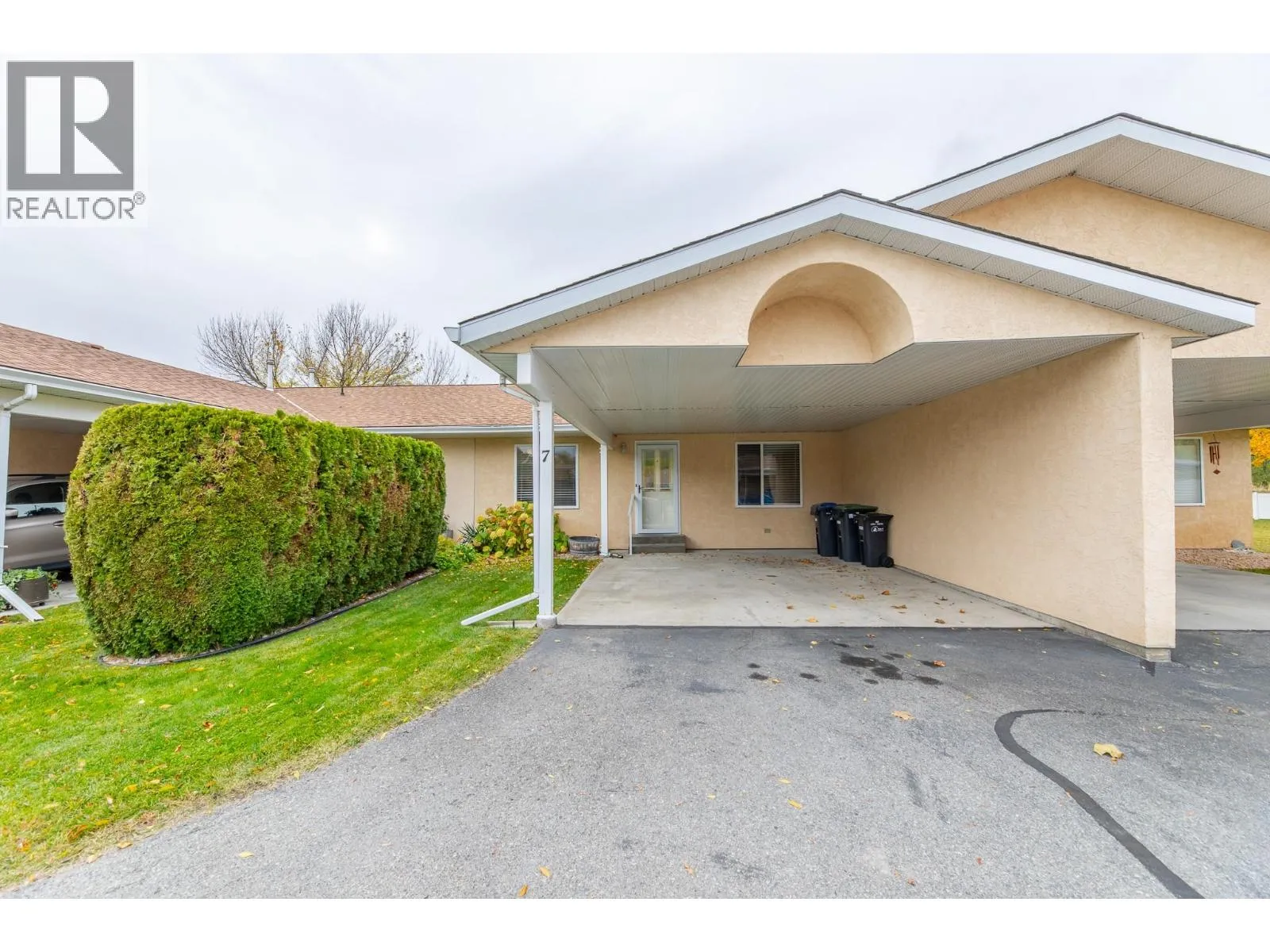 Row / Townhouse for rent: 145 Redwing Place Unit# 7, Oliver, British Columbia V0H 1T4