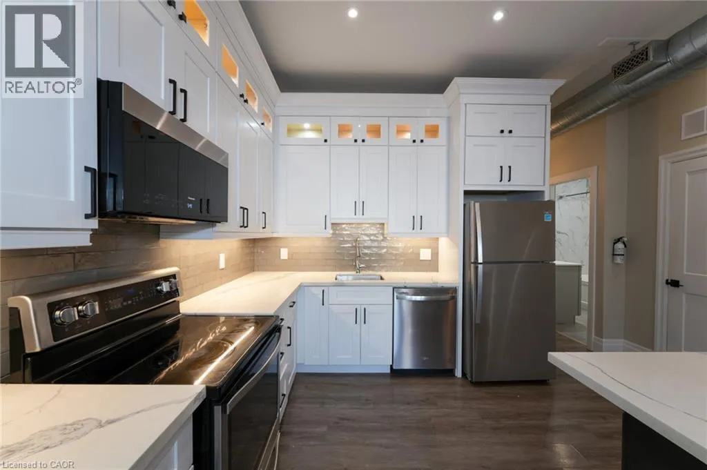 Apartment for rent: 145 Wellington Street N Unit# 1, Hamilton, Ontario L8R 1N4